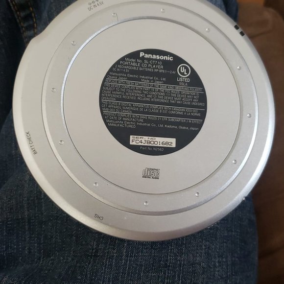 Panasonic SL-CT710 Slim CD / MP3 Player - Picture 3 of 3